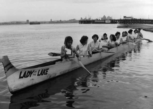 Salish canoe races in North Vancouver