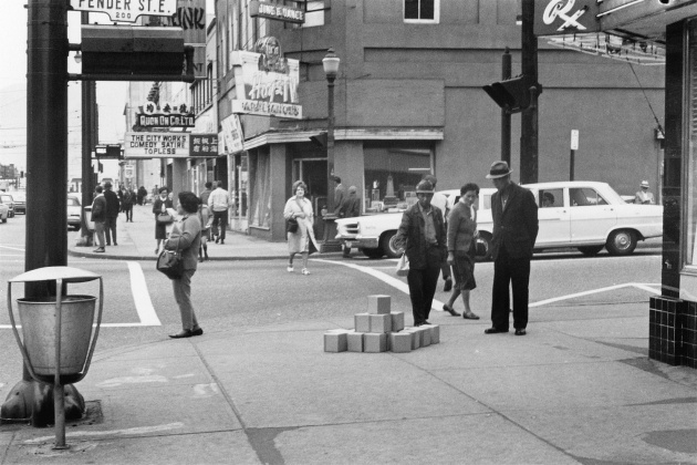 Michael de Courcy, Boxes on Pender Street, 1969