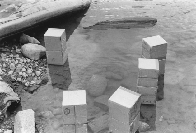 Michael de Courcy, Floating Boxes, 1969