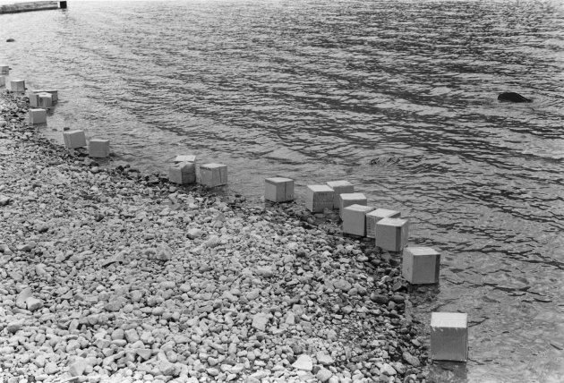 Michael de Courcy, Floating Boxes, 1969