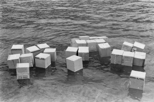 Michael de Courcy, Floating Boxes, 1969