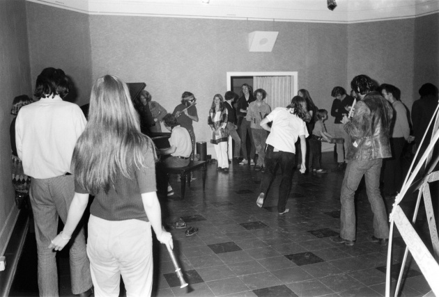 Michael de Courcy, Free jazz band performing at the Dome Show, 1970